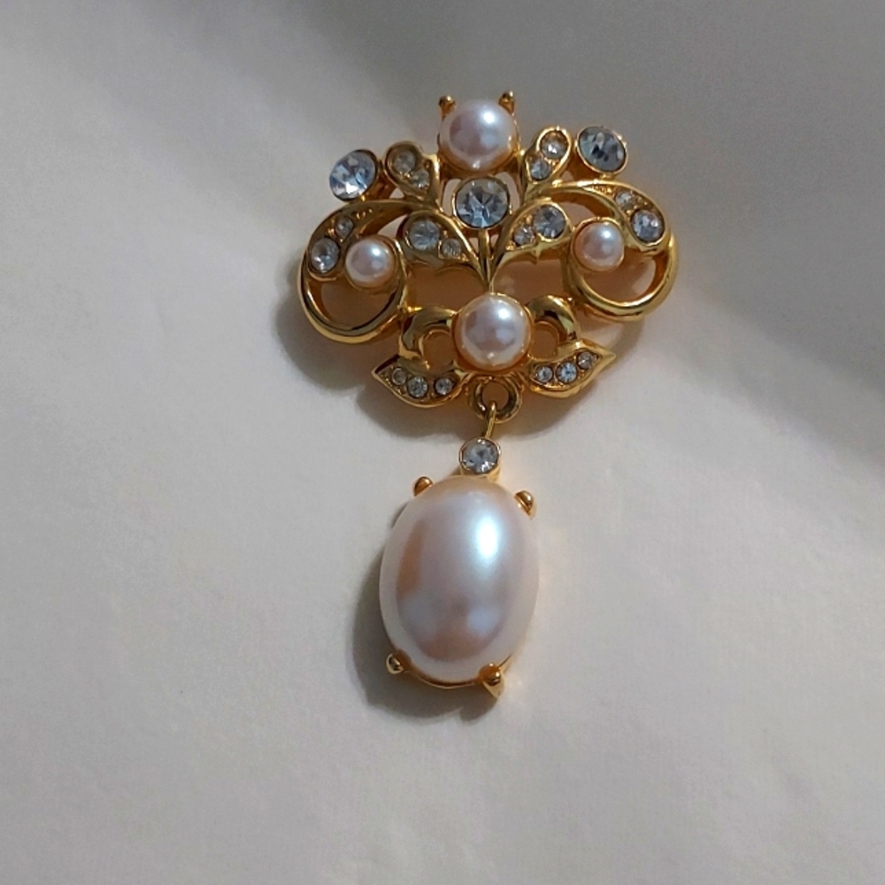 Monet Stamped Goldtone Faux Pearls and Rhinestones Brooch